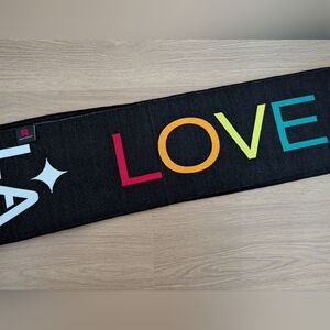 FREE KEYCHAIN/BRACELET NWT LA Galaxy MLS scarf Pride Love Unites Ruffneck